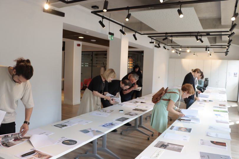 Concursul Național de Design de Mobilier – CNDM 2026 – 25 de proiecte s-au calificat în etapa PROTOTIP